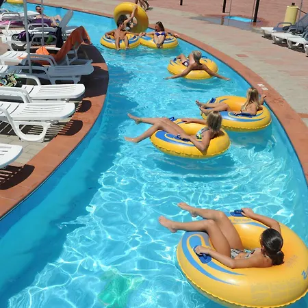 Aquafantasy Apartment